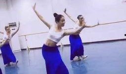 吃瓜体育生和舞蹈室1v1